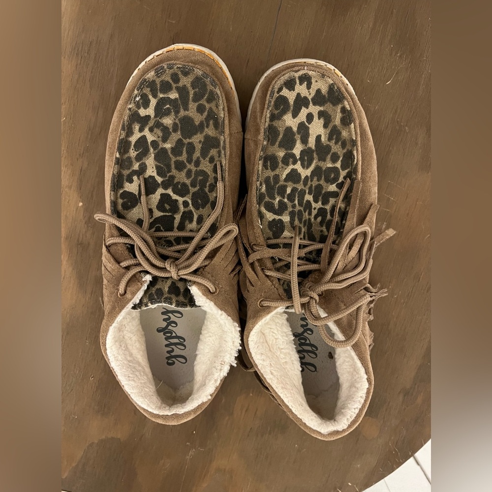 Women’s Gypsy Jazz Fringe Shoes size 9.5!